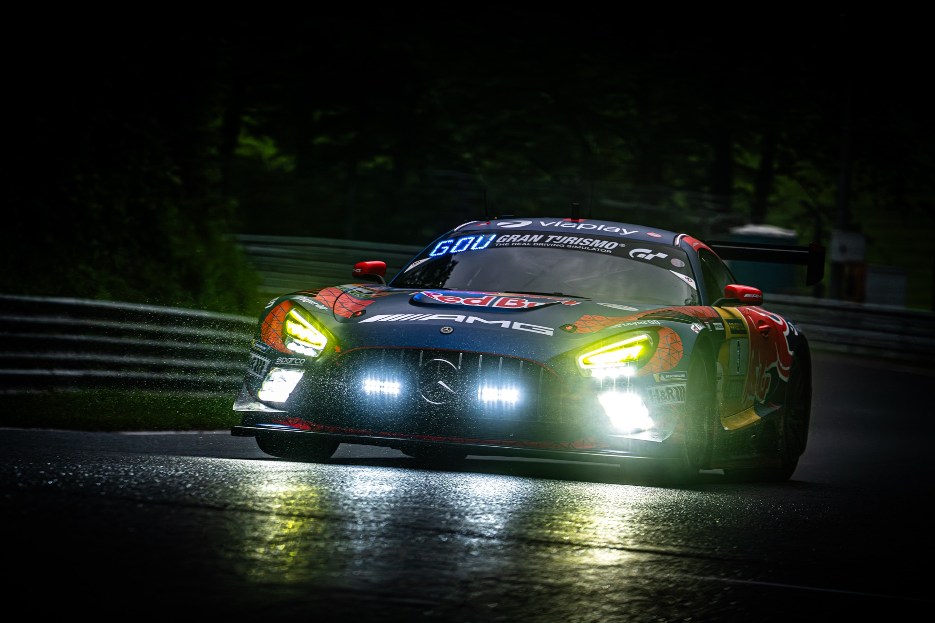 AMG bei Nacht – 24h Nürburgring